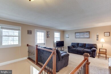 324 Overlook Dr, Prince Frederick, MD 20678 - photo 2