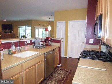 9676 Devedente Dr unit 205, Owings Mills, MD 21117 - photo 4