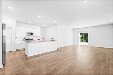 504 Minim St, Charleston, SC 29414 - photo 4