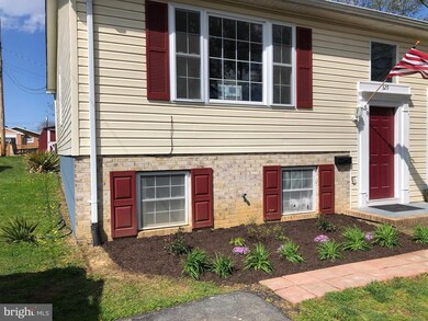 329 W 9th St, Front Royal, VA 22630 - photo 4