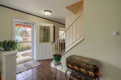 820 Critchfield Rd, Columbus, OH 43213 - photo 2