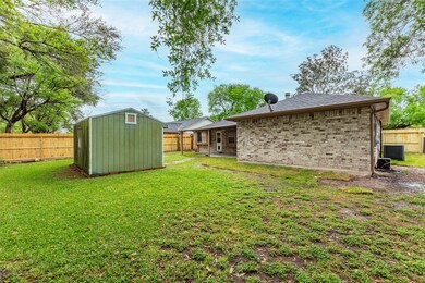 16123 Tibet Rd, Friendswood, TX 77546 - photo 7