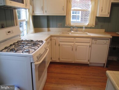 1210 Portner Rd, Alexandria, VA 22314 - photo 3
