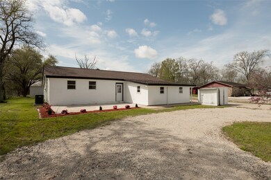 4802 Arnold Dr, Pearland, TX 77584 - photo 2