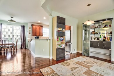 006_Living Room