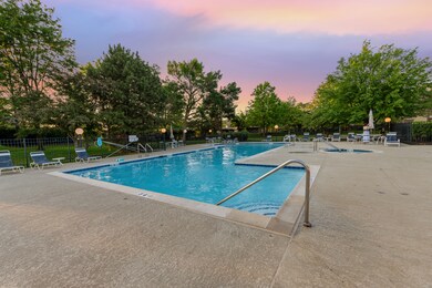 Princeton Club unit 306, Glenview, IL 60026 - photo 6