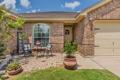2210 Taylor Dr, Weatherford, TX 76087 - photo 3