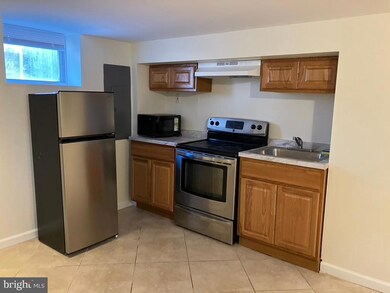 2516 5th St S unit B, Arlington, VA 22204 - photo 4