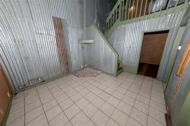 808 W Coffin St, Denison, TX 75020 - photo 6