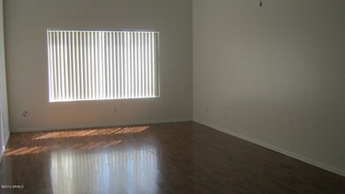 133 N Ramada 017