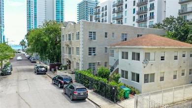 426 NE 26th St, Miami, FL 33137 - photo 2