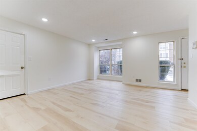 26 Cedar St unit 18B, Jersey City, NJ 07305 - photo 5
