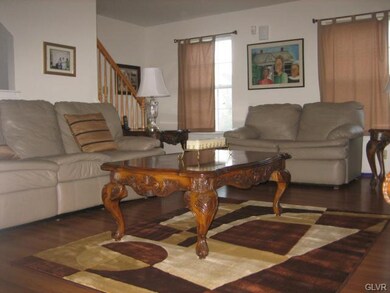 706 Bach Ct, Freemansburg, PA 18017 - photo 7