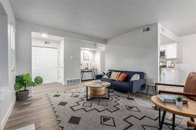 540 S Forest St unit 1-104, Denver, CO 80246 - photo 4