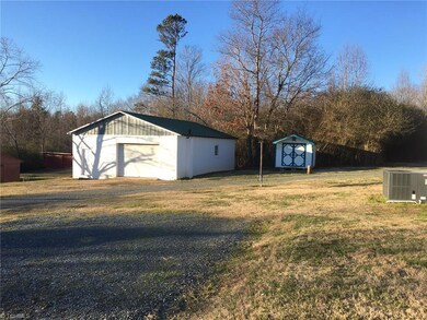 1508 Burney Rd, Asheboro, NC 27205 - photo 4