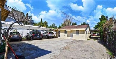 2nd Home- 2 bed/1 bath with kitchen!