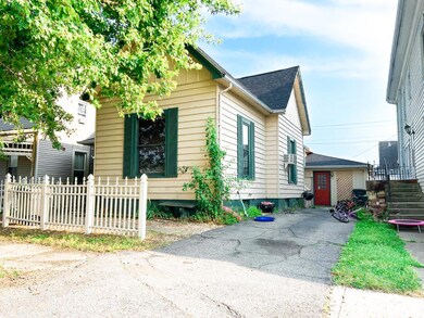 229 W 3rd St, Rushville, IN 46173 - photo 2