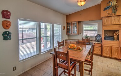 Grand Kitchen