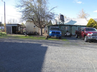 1540 Hope St, Klamath Falls, OR 97603 - photo 3