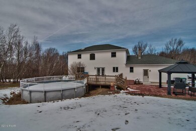 264 Edgefield Rd, Lake Ariel, PA 18436 - photo 2