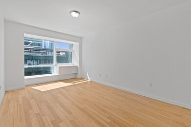 24-15 Queens Plaza N unit 3-C, Long Island City, NY 11101 - photo 2