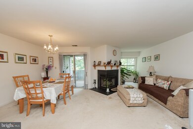 2219 Lowells Glen Rd unit J, Parkville, MD 21234 - photo 6