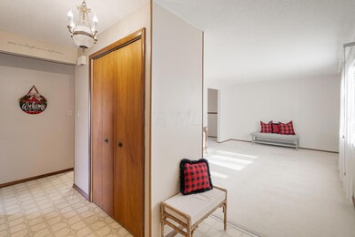 1492 Bolenhill Ave, Columbus, OH 43229 - photo 5