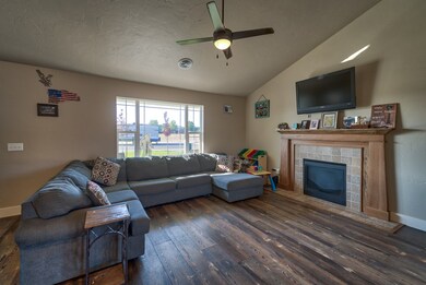 unlisted-address, Cody, WY 82414 - photo 7