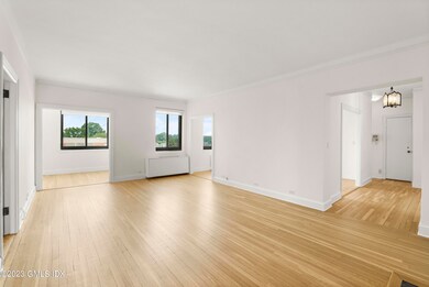 Greenwich Lodge unit 4A, Greenwich, CT 06830 - photo 5