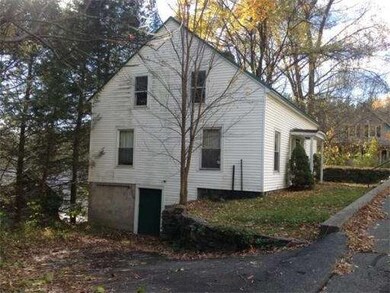 48 Prospect St, Shelburne Falls, MA 01370 - photo 3