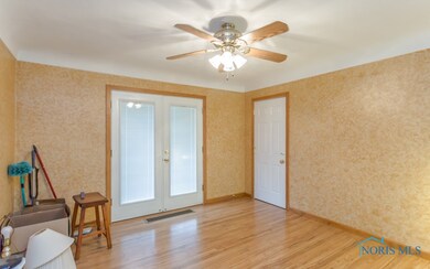 213 Riverview Dr, Woodville, OH 43469 - photo 6