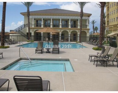 Swimming Pool/Hot Tub/Sauna.