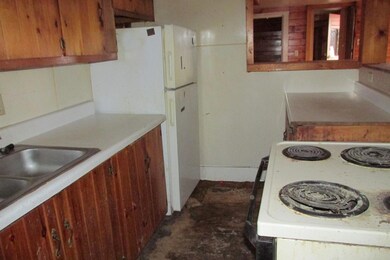 10 High St, Mechanic Falls, ME 04256 - photo 5