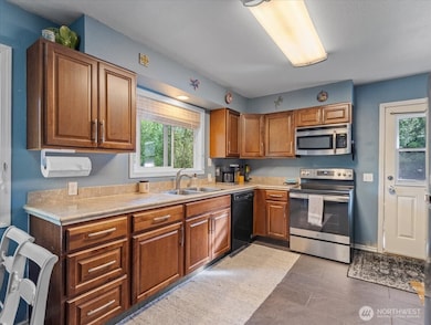 103 Lowrane Dr, Kelso, WA 98626 - photo 4