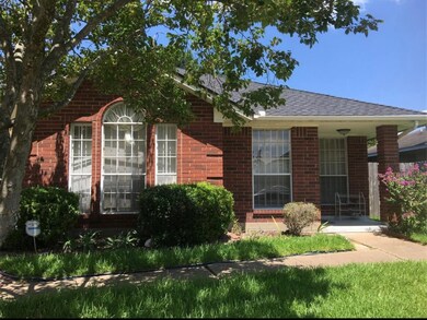 9531 Coast Bridge St, Houston, TX 77075 - photo 2