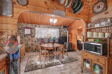 Dining Area 1