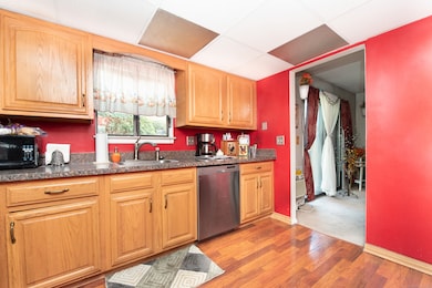 12 Riverview Dr unit 12, Bridgeport, CT 06606 - photo 7