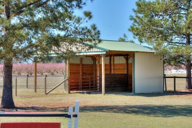 Run-in Shed