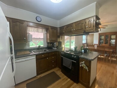 16 Seward St, Queensbury, NY 12804 - photo 5