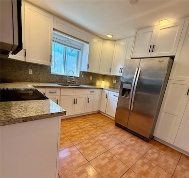 7340 Allen Dr, Hollywood, FL 33024 - photo 5