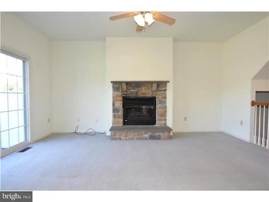 56 Emily Ct, Reading, PA 19606 - photo 5