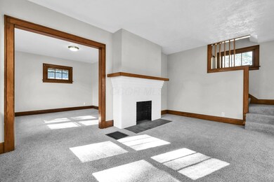 4-web-or-mls-2254-ferris-rd