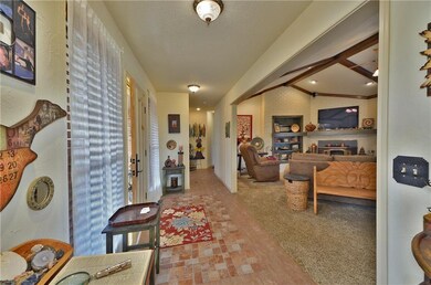 23400 Bob White Dr, Edmond, OK 73025 - photo 2