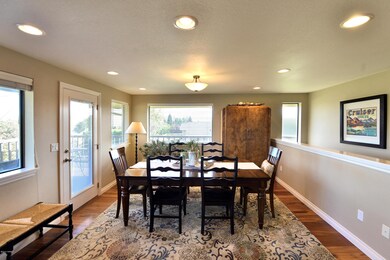 6 Great Views From Dining Room