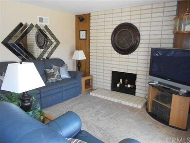 Custom Sponge Paint Treatment to the Cozy Woodburn
