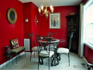 Formal Dining