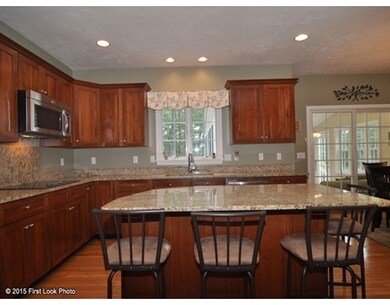 31 Plantation Rd, Mansfield, MA 02048 - photo 6