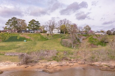 1213 Marl Bank Dr, Hopewell, VA 23860 - photo 6