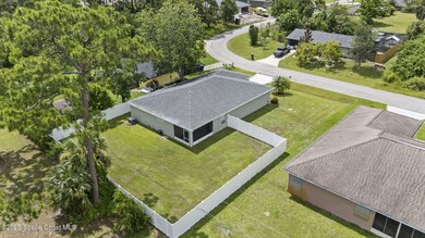 817 Carnival Rd SE, Palm Bay, FL 32909 - photo 6