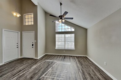 8631 Spring Green Dr, Houston, TX 77095 - photo 4